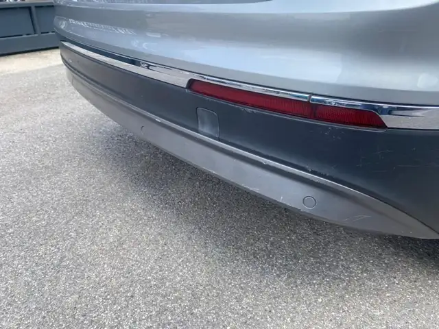 Volkswagen Tiguan view 9