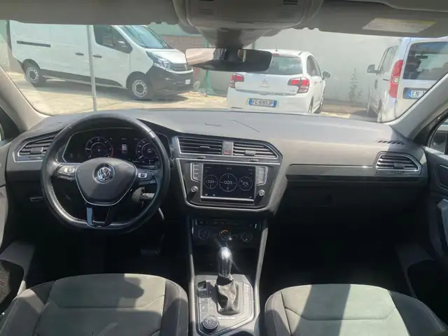 Volkswagen Tiguan view 14