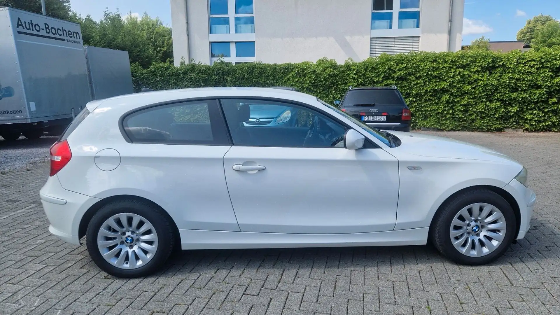BMW 116 Baureihe 1 Lim. 116i Weiß - 2