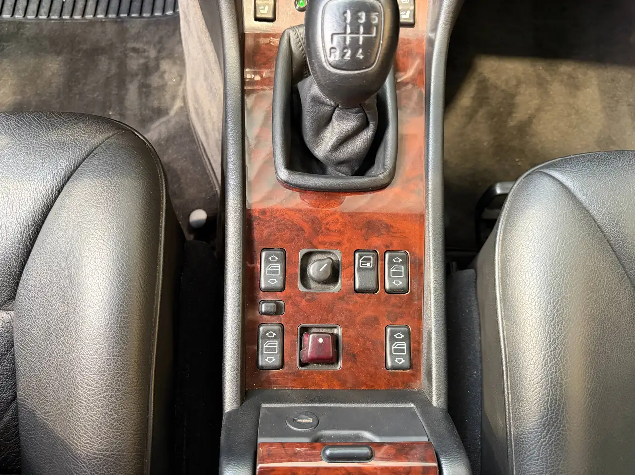 Mercedes-Benz E 220 Oldtimer!!! Cabrio 1ste eigenaar en als nieuw!, foto 12