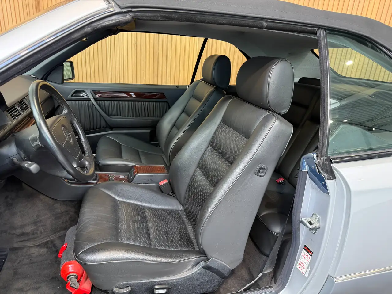 Mercedes-Benz E 220 Oldtimer!!! Cabrio 1ste eigenaar en als nieuw!, foto 8