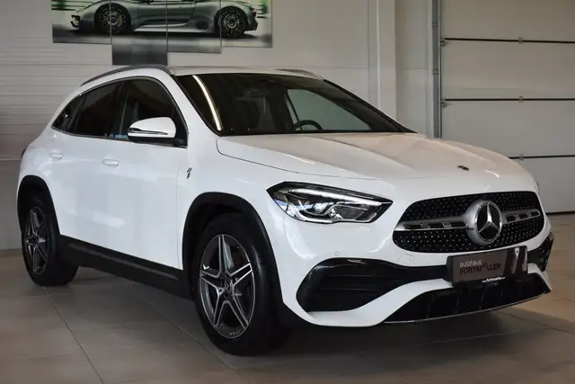 Mercedes-Benz GLA 200 GLA 200 Aut. //AMG Sport
