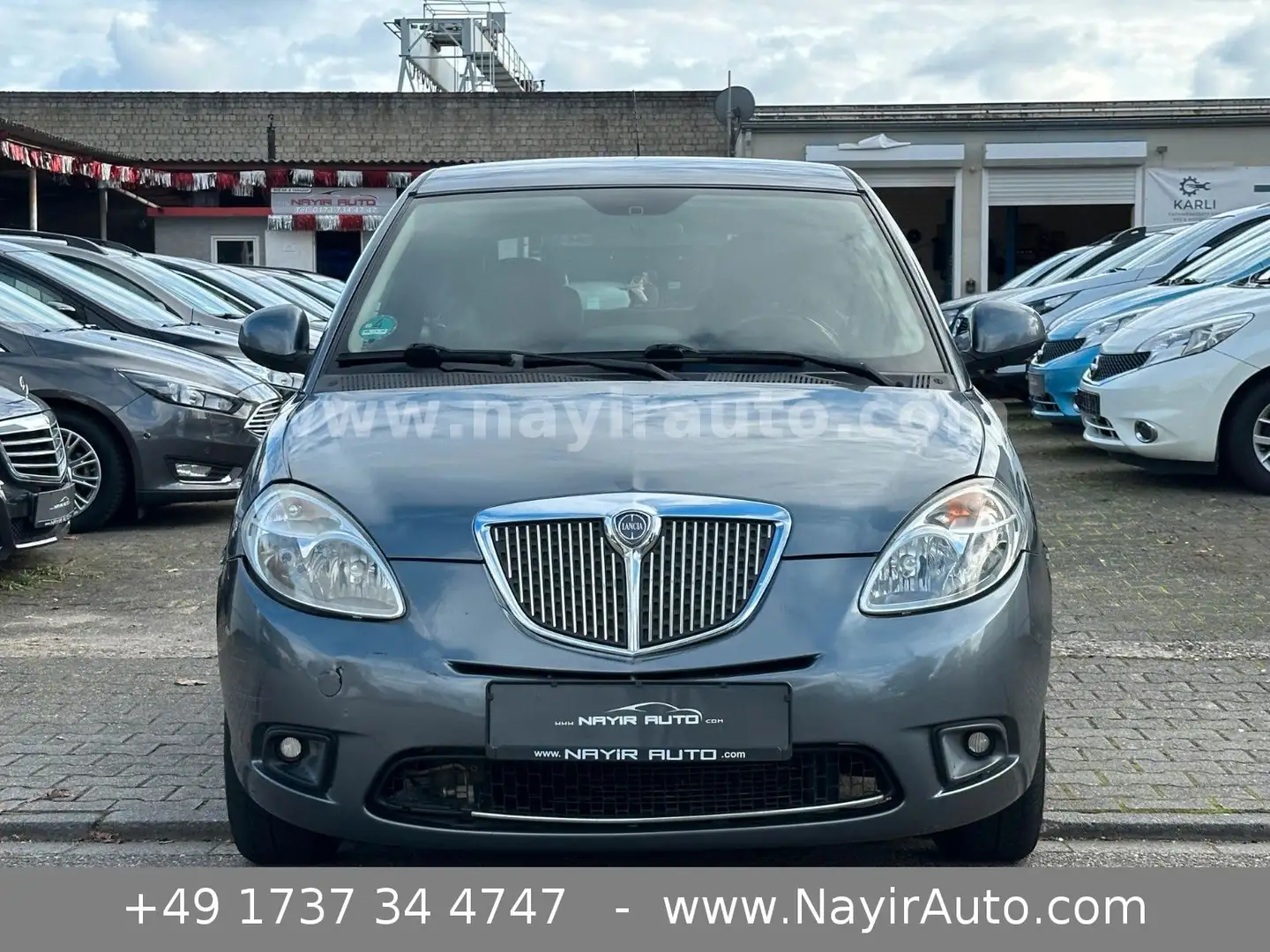 Lancia Ypsilon 1.4 8V Oro | Klima | Servo | Tüv:1.2025 Grau - 2