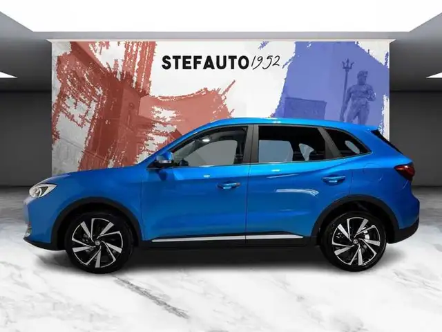 MG ZS view 3