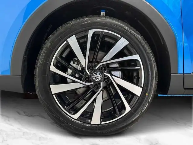 MG ZS view 8