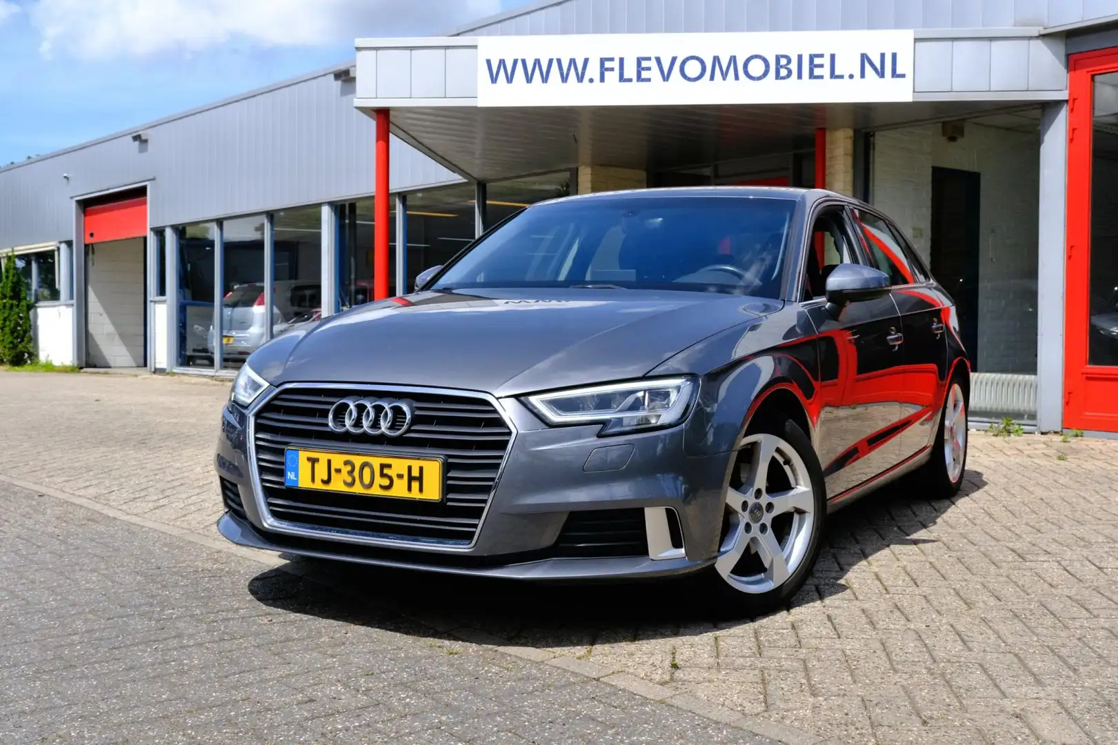 Audi A3 Sportback 1.0 TFSI Sport S-Line Aut. Navi|Clima|LM Grijs - 1