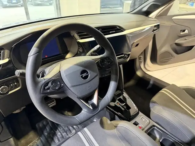 Opel Corsa view 5
