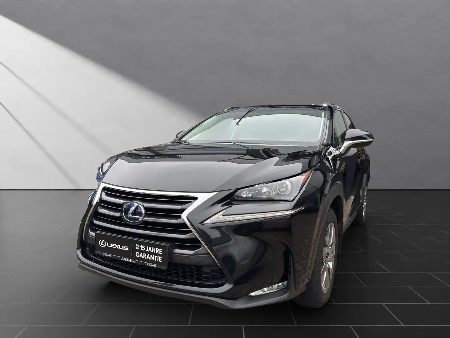Lexus NX 300 h*4x4*EXECUTIVE*AHK*ALLW.* 15J-GARANTIE Schwarz - 1