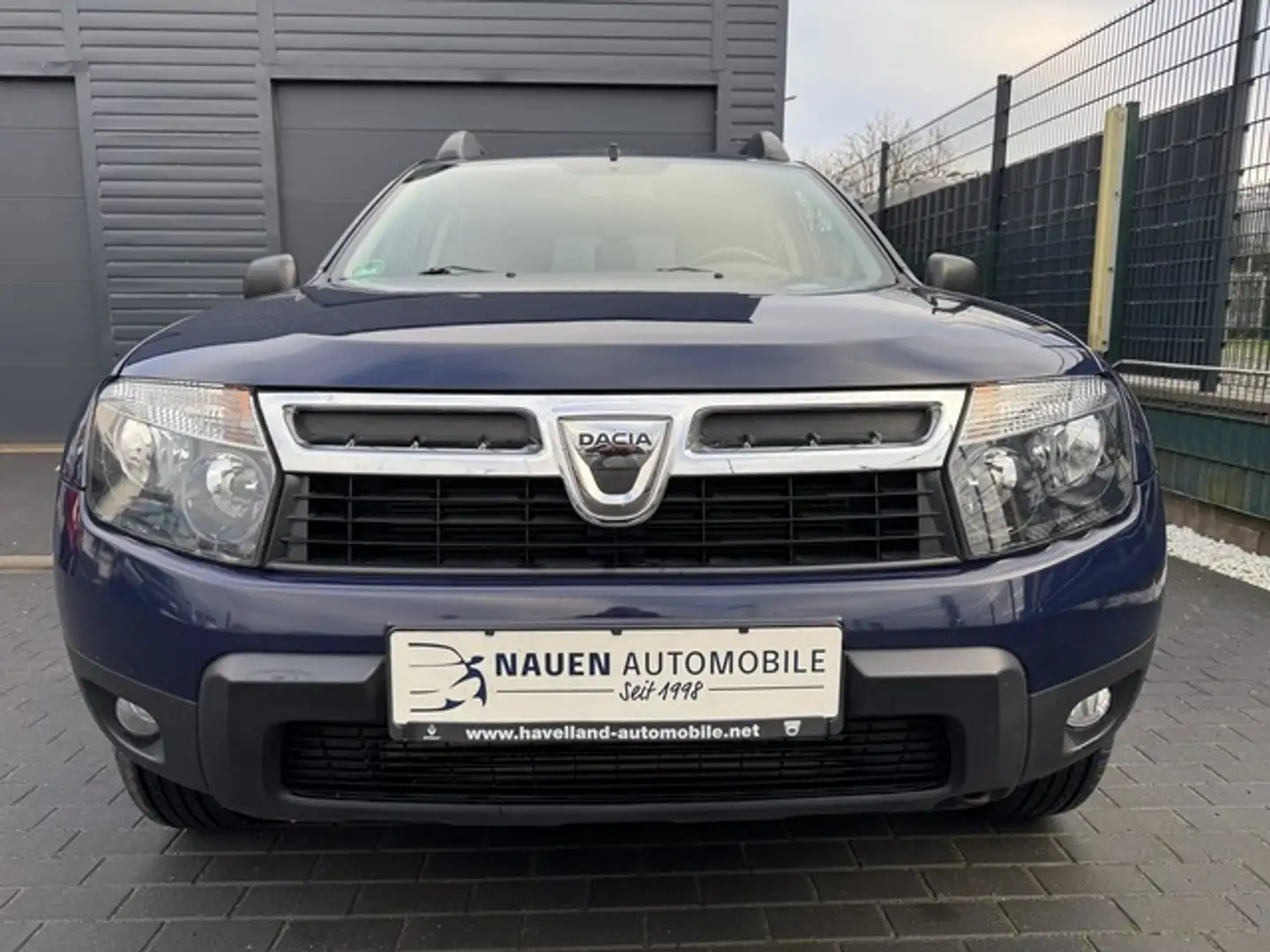 Dacia Duster Laureate 4x4 +Klima+AHK+1.Hand+ Blau - 2