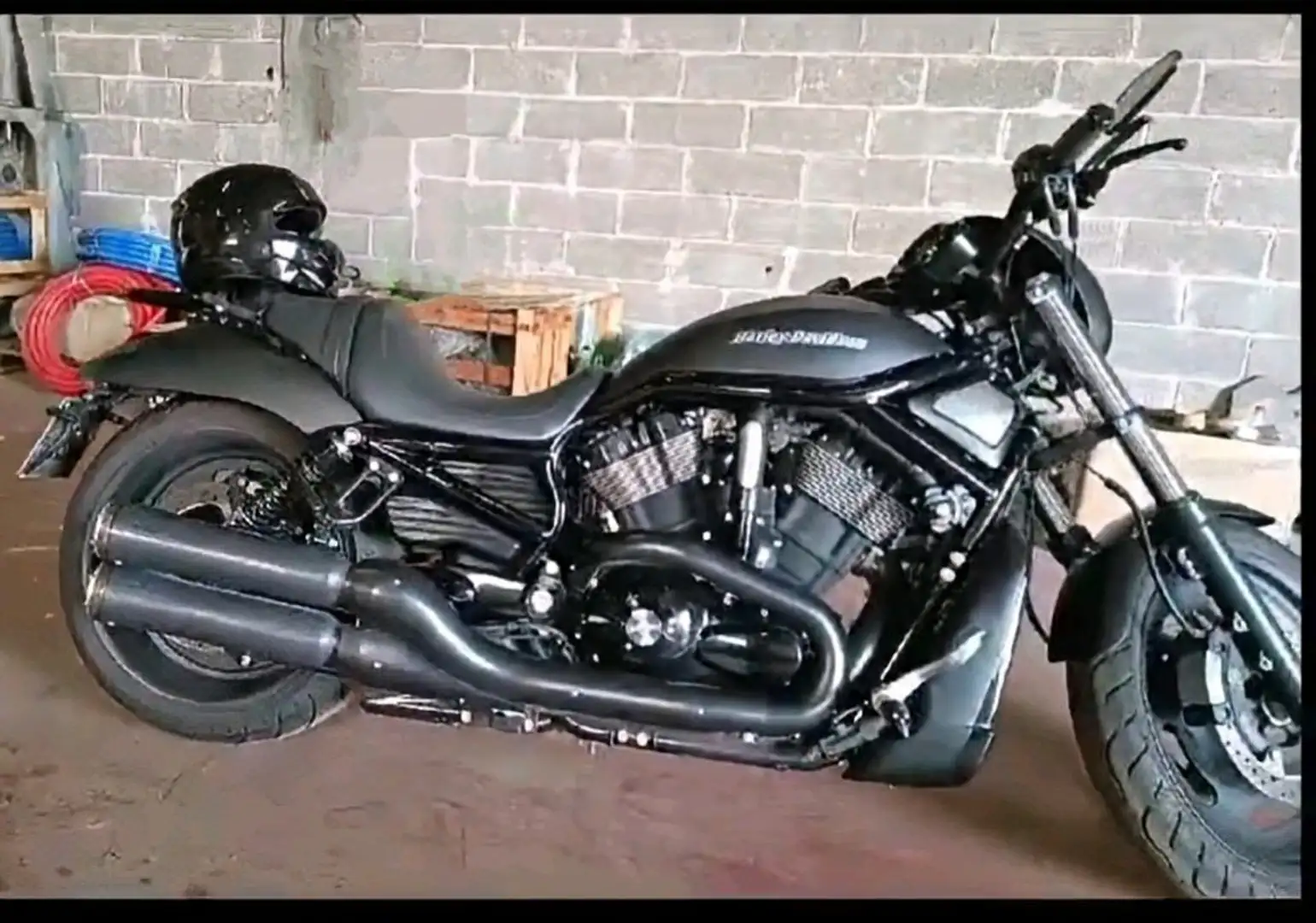 Harley-Davidson VRSC Night Rod Black - 2