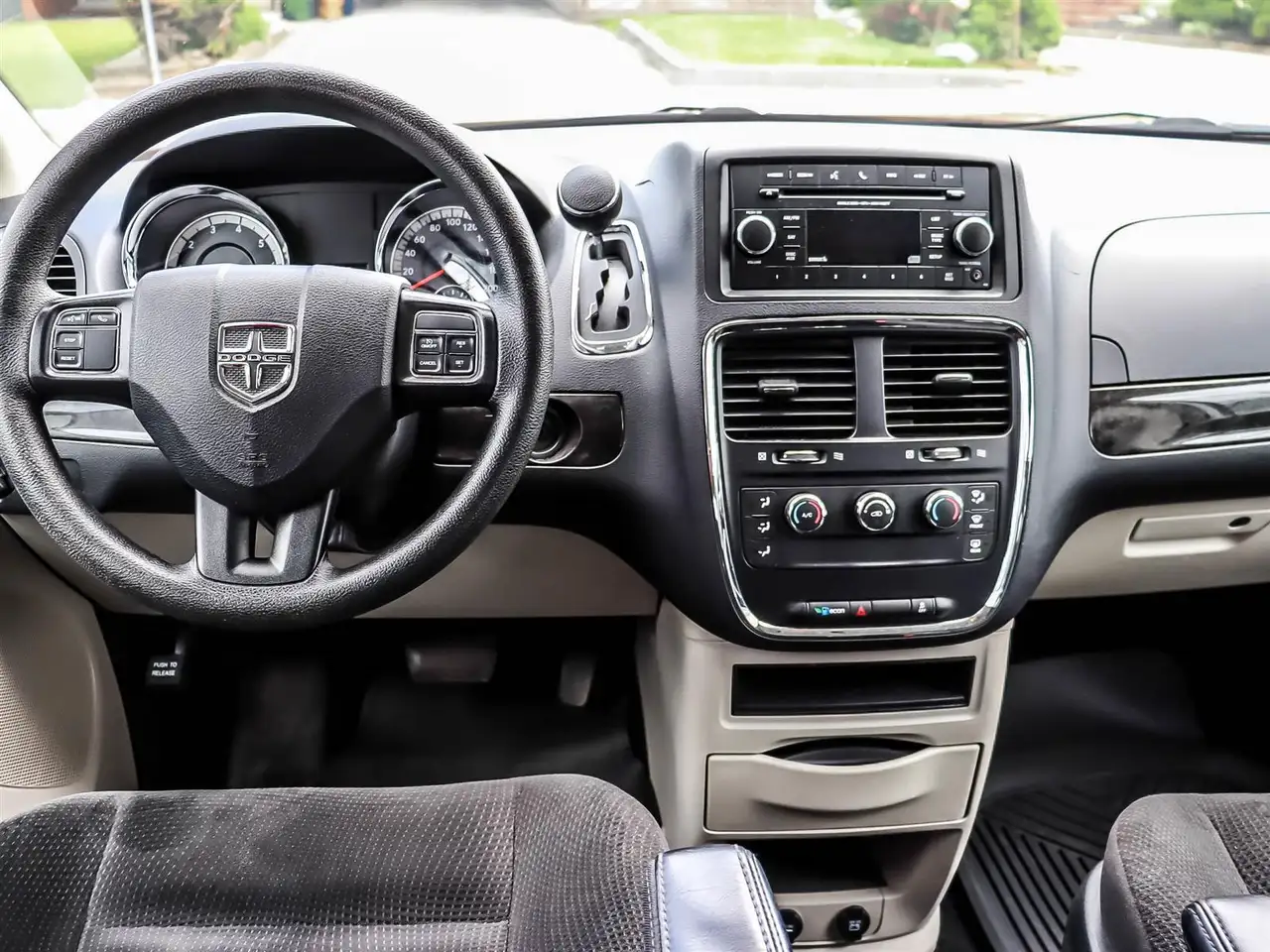 Dodge Grand Caravan fotografie Dodge Grand Caravan