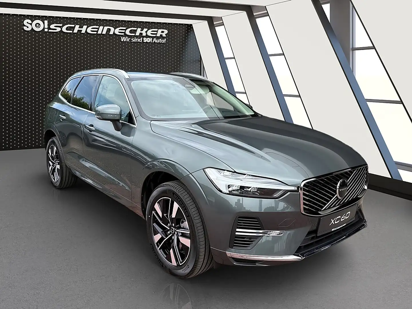 Volvo XC60 T6 AWD PHEV 18,8kWh Plus Bright Aut. Grün - 1