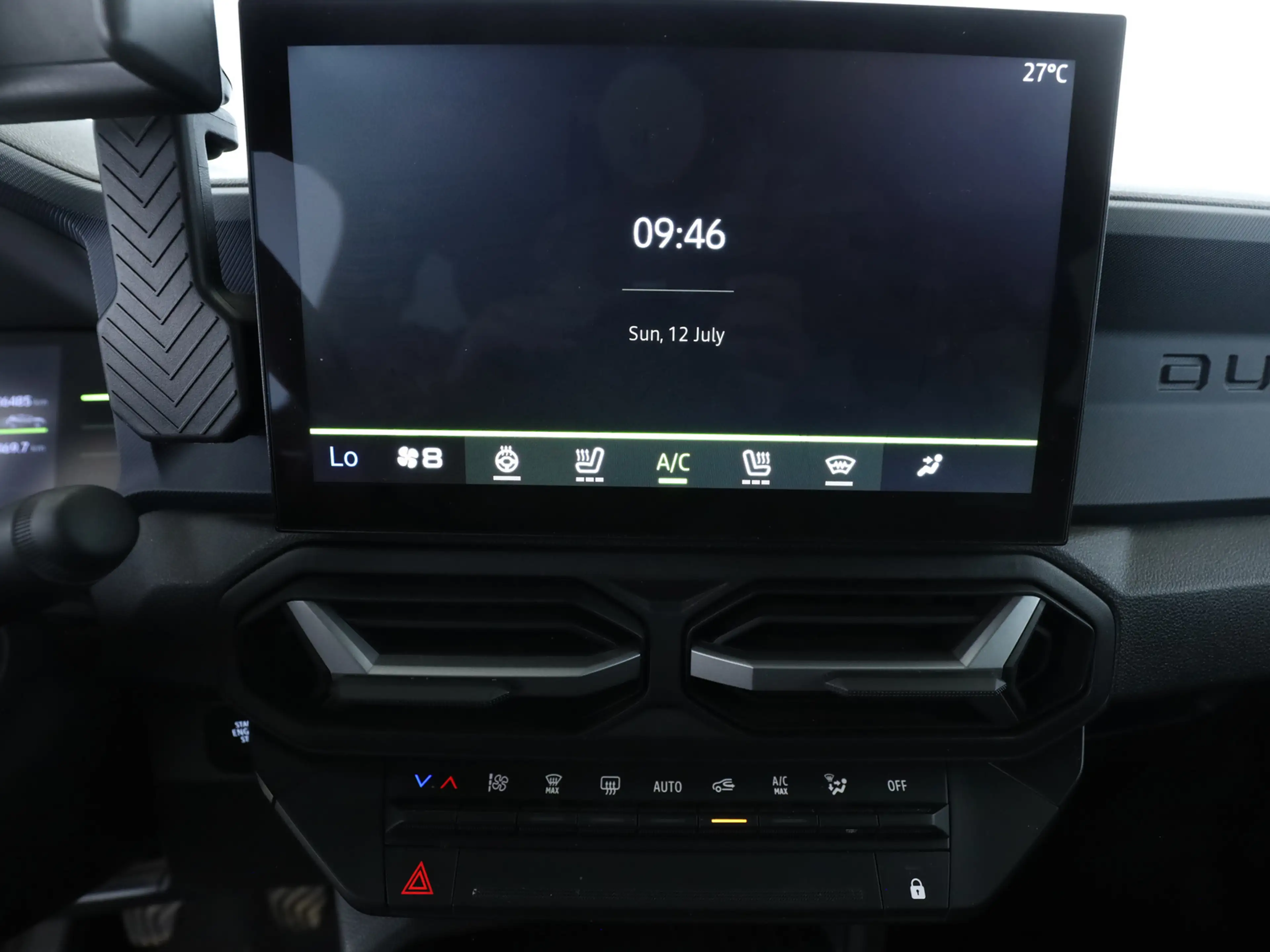 Dacia Duster Neuer Journey TCe 130 4x4 — photo 15