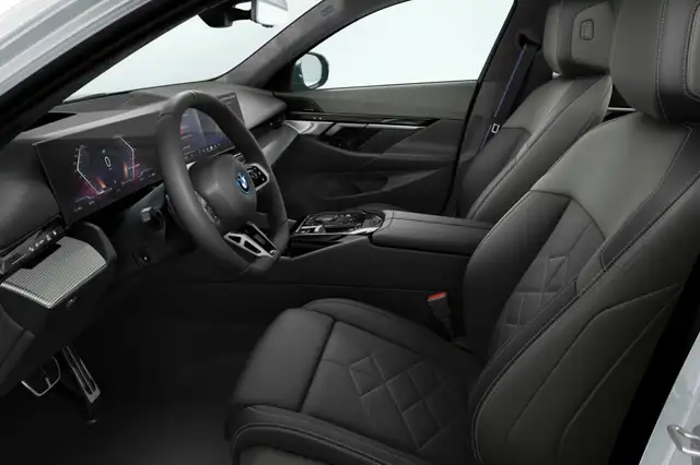 BMW I5 view 4
