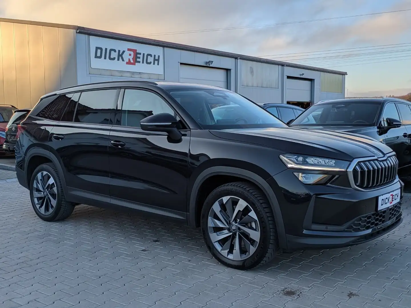 Skoda Kodiaq 2.0 TDI 4x4 Selec PANO*AHK*MATRIX*StandH. Noir - 1