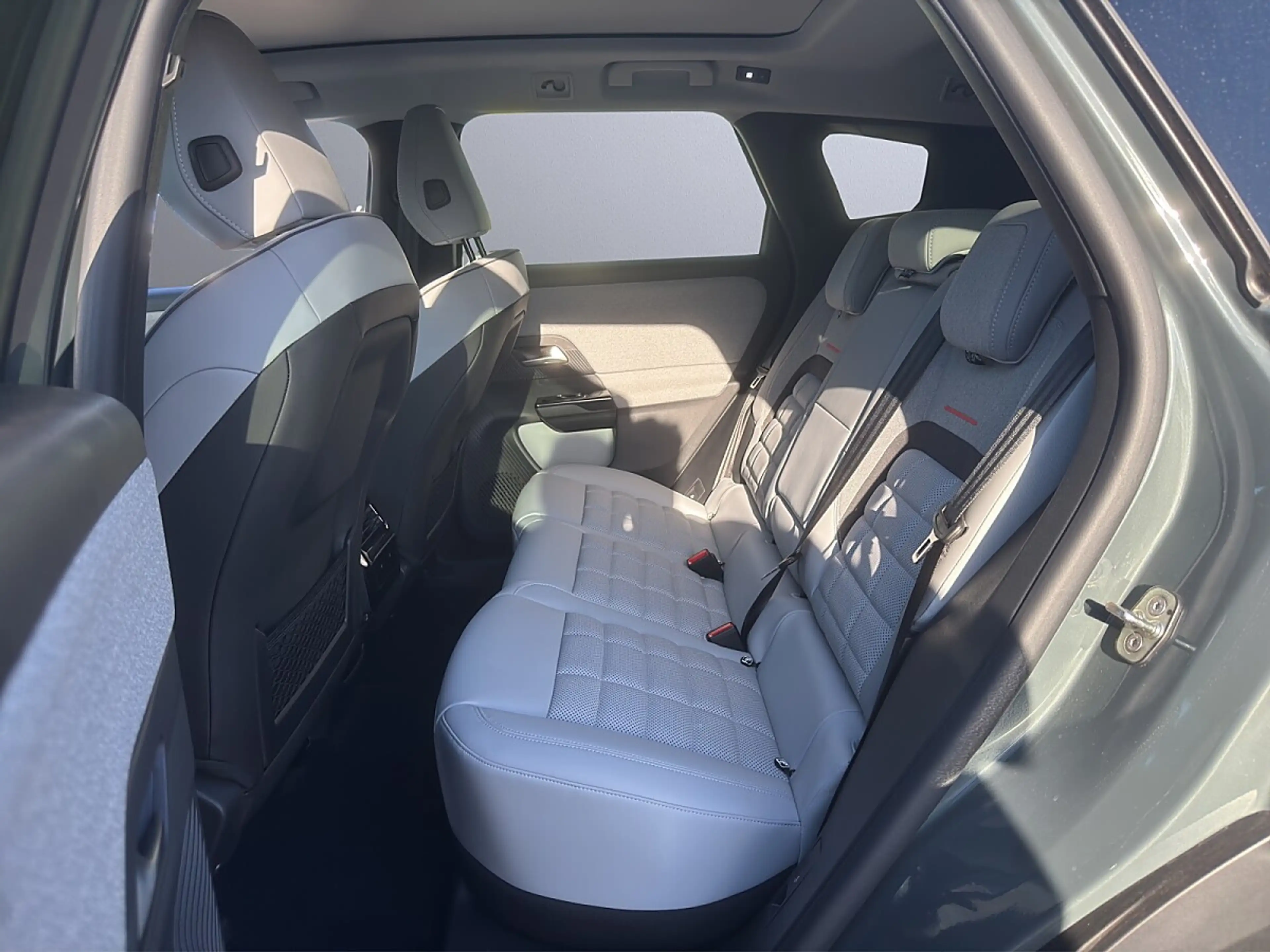 Citroen C5 Aircross Plug-in Hybrid 195 Max Aut. — photo 15