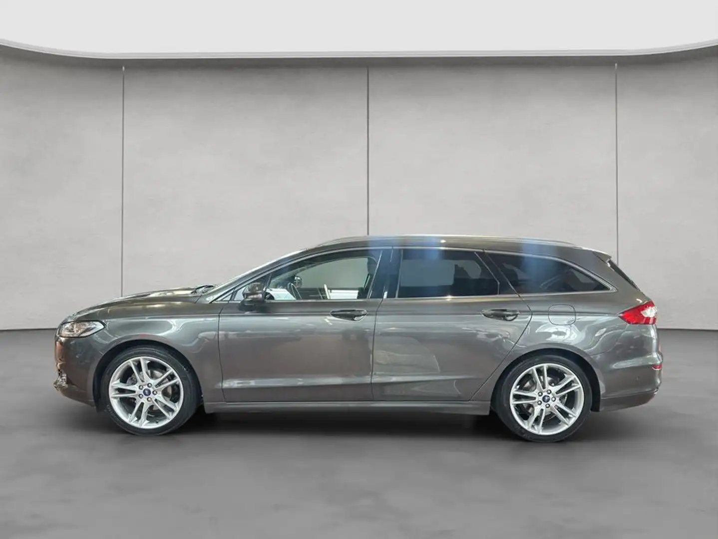 Ford Mondeo Turnier 2.0 EcoBoost AHK Gris - 2