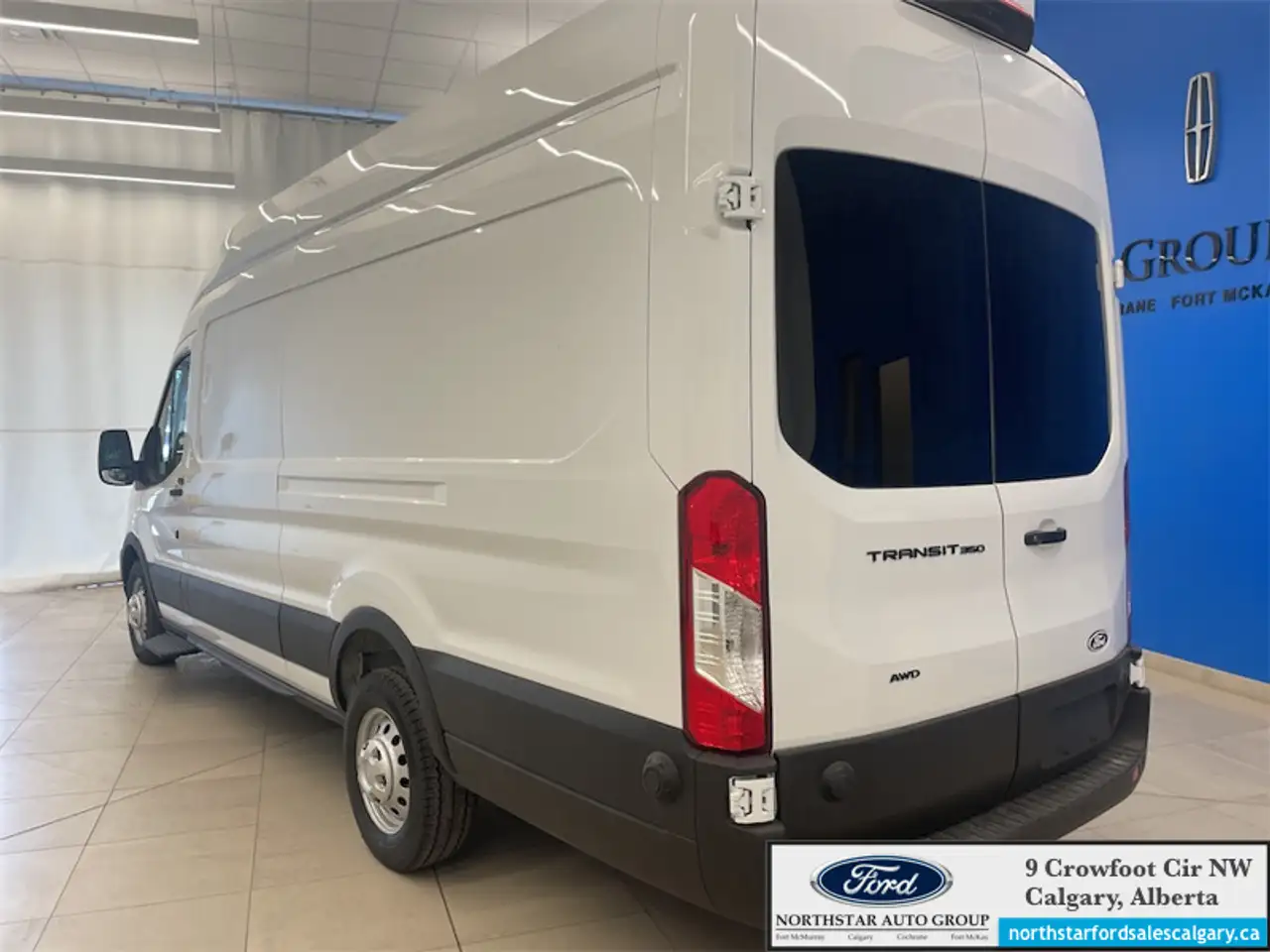 Ford Transit Cargo Van снимка Ford Transit Cargo Van