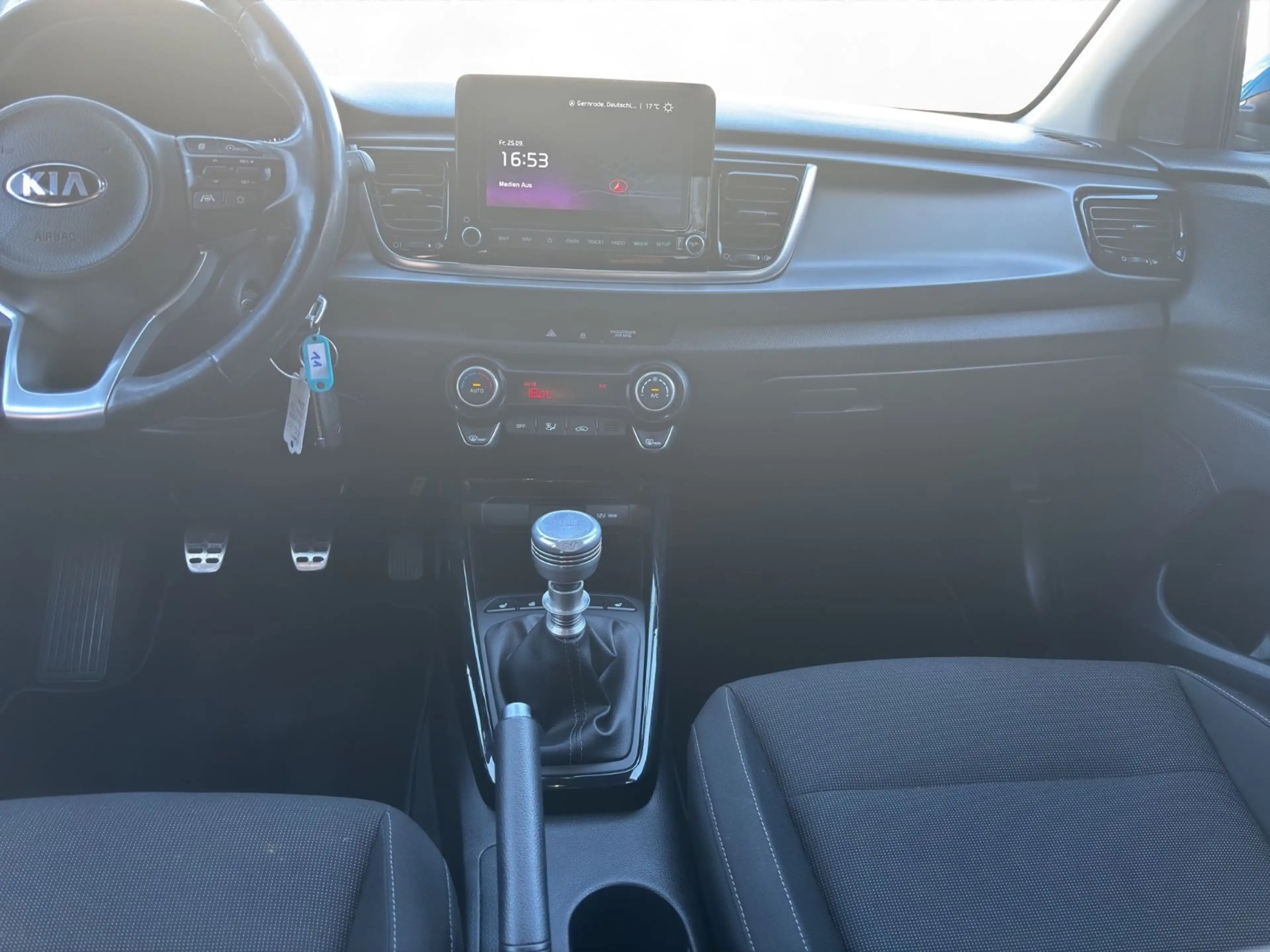 Kia Rio Vision**KAMERA**NAVI**SHZ** — photo 15