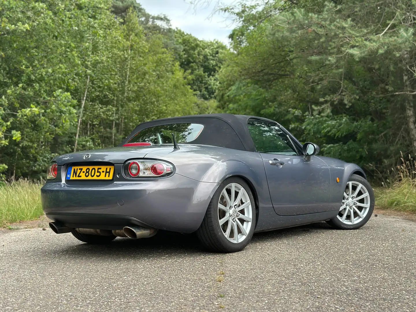 Mazda MX-5 NC 2.0 Grau - 2