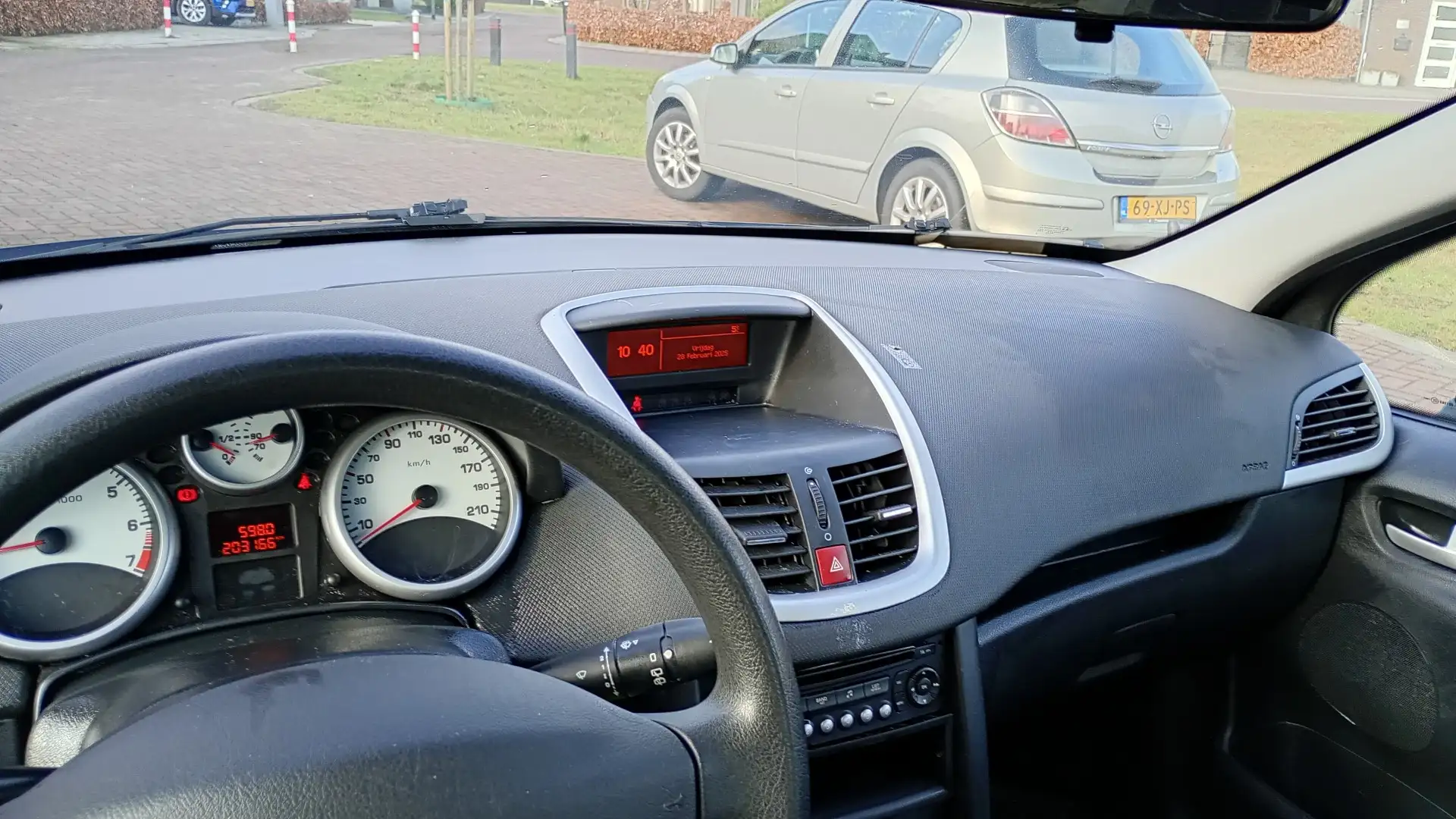 Peugeot 207 1.4 VTi X-line Zwart - 2