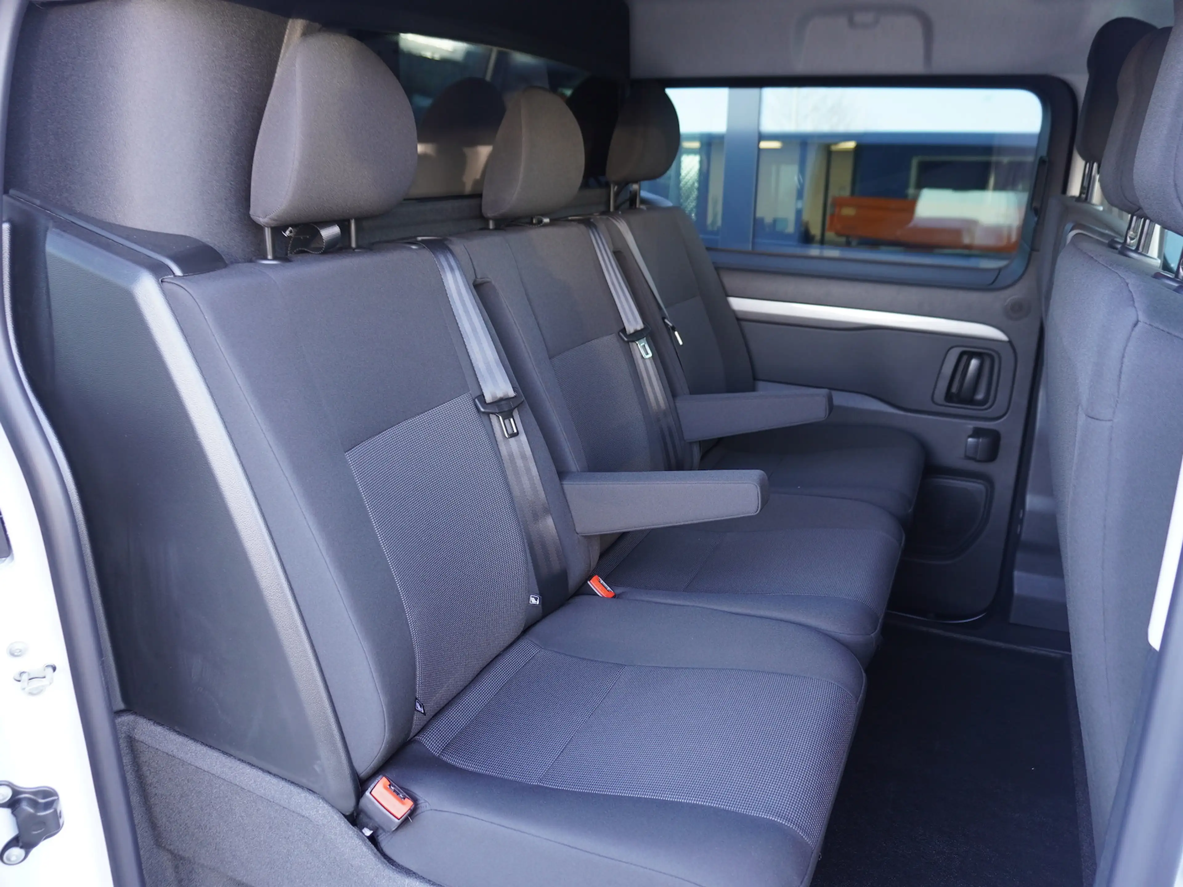 Fiat Scudo Multicab L3 2.2 150 / 6-Sitzer + 10-Zoll — photo 8