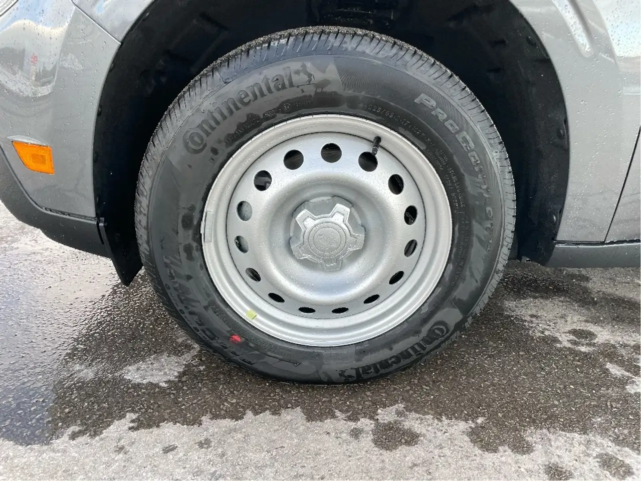 Ford Maverick снимка Ford Maverick