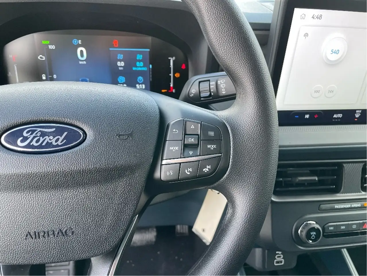 Ford Maverick снимка Ford Maverick