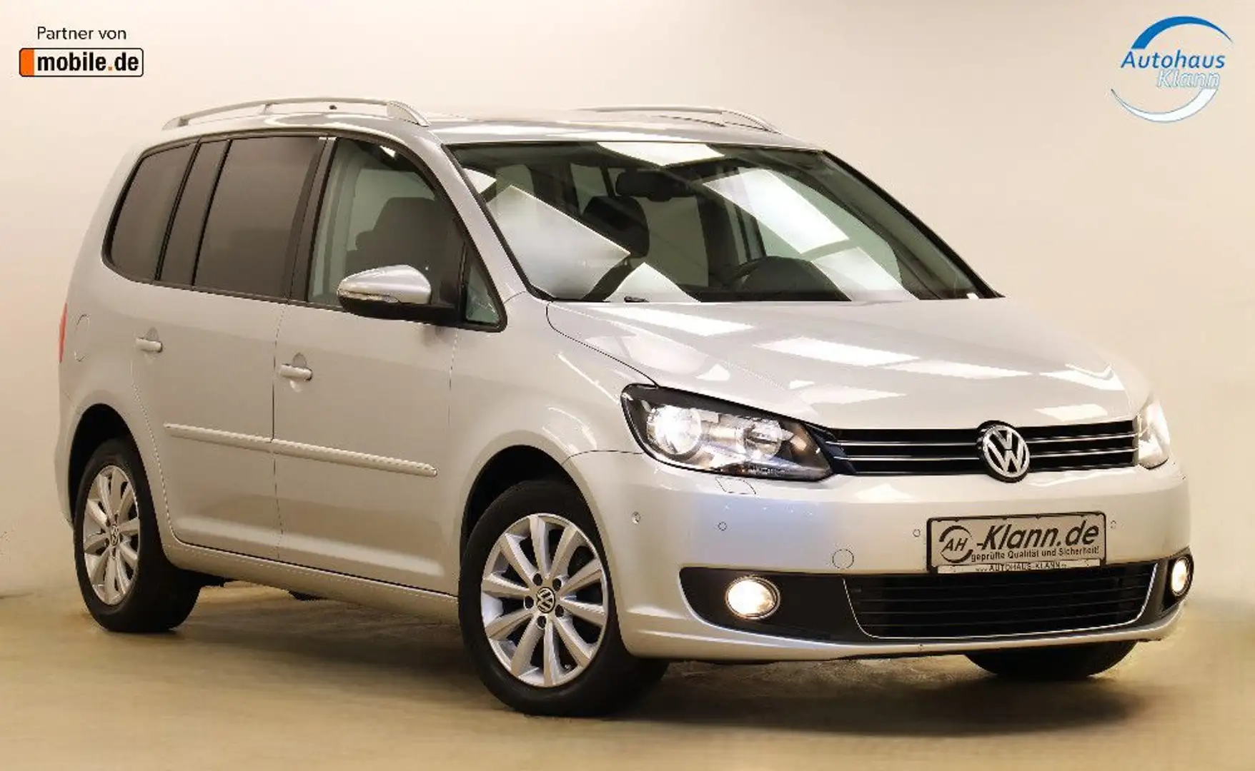 Volkswagen Touran Touran 1.4TSI 140PS DSG Highline Pano AHK 7Sitz Argintiu - 1
