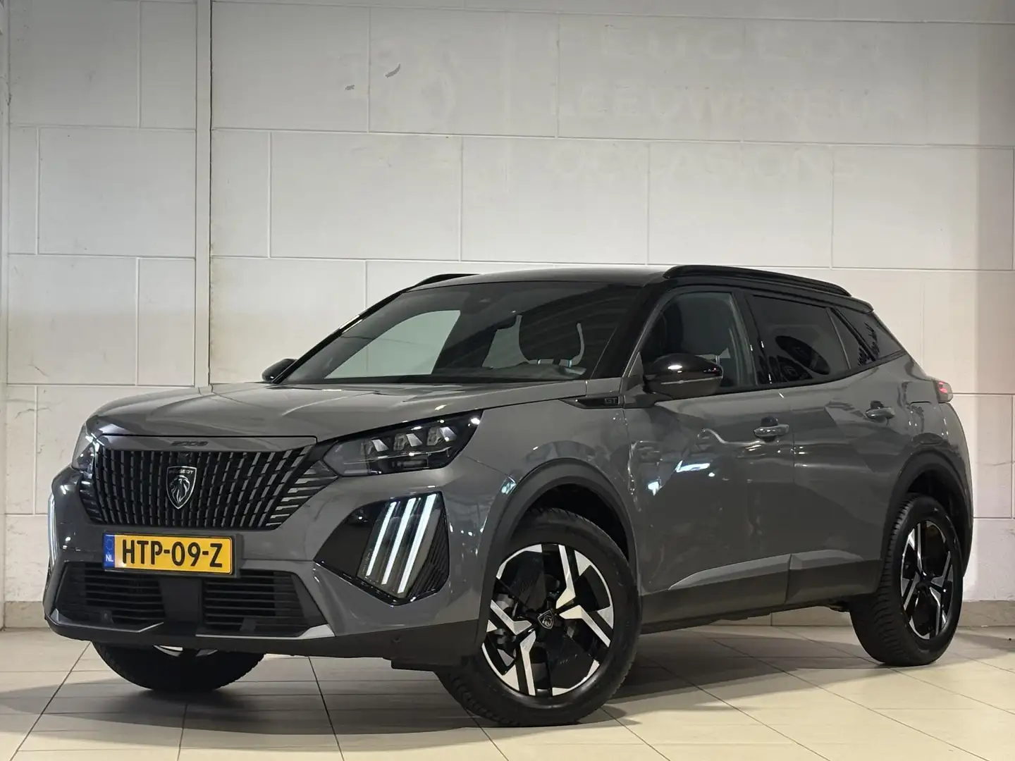 Peugeot 2008 GT 1.2 Turbo 130pk EAT8 | NAVI | 360° CAMERA | KEY Grijs - 2