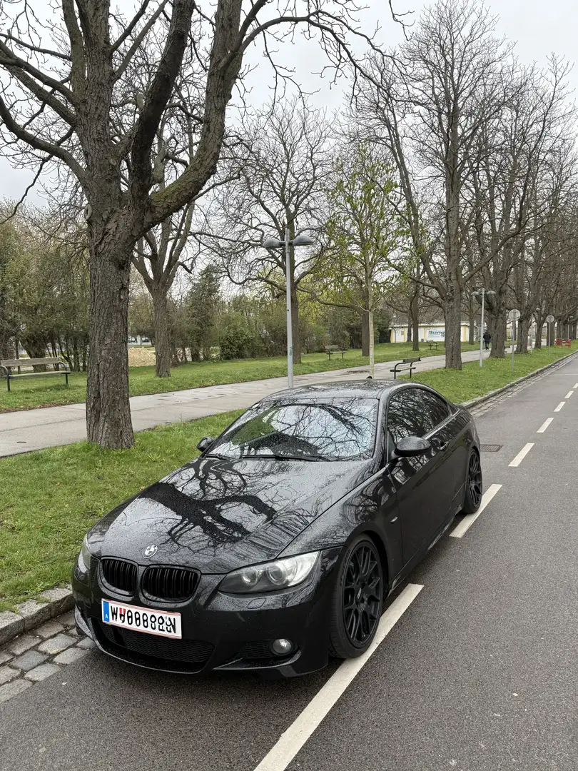 BMW 325 BMW E92 Coupé Schwarz - 1