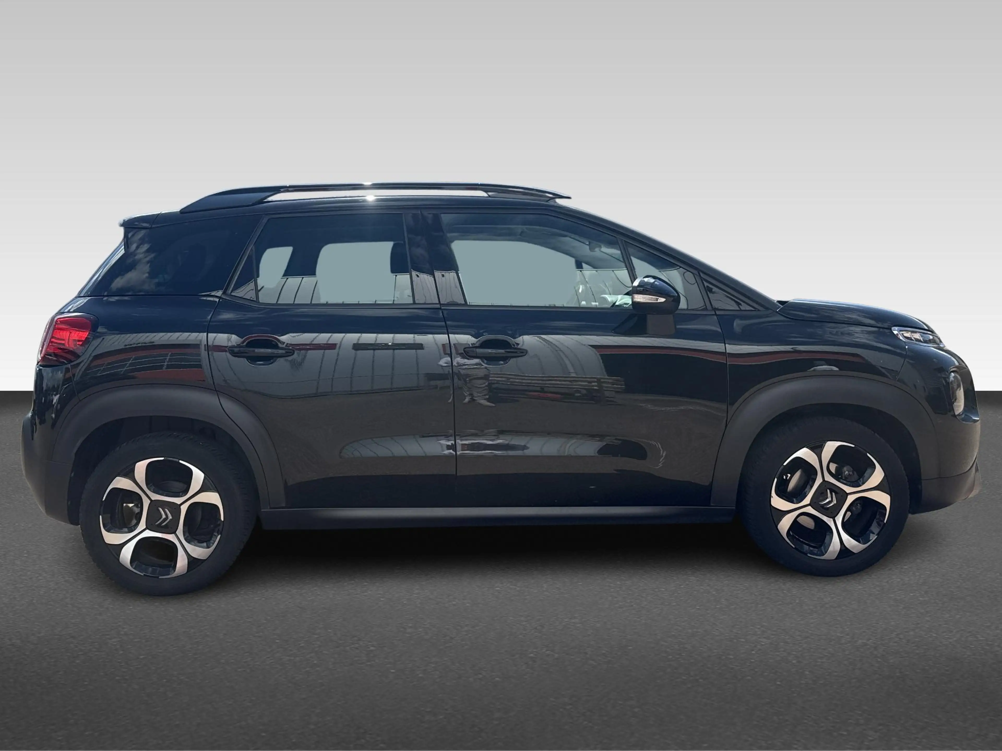 Citroen C3 Aircross 1.2 PureTech S&S Shine — photo 9
