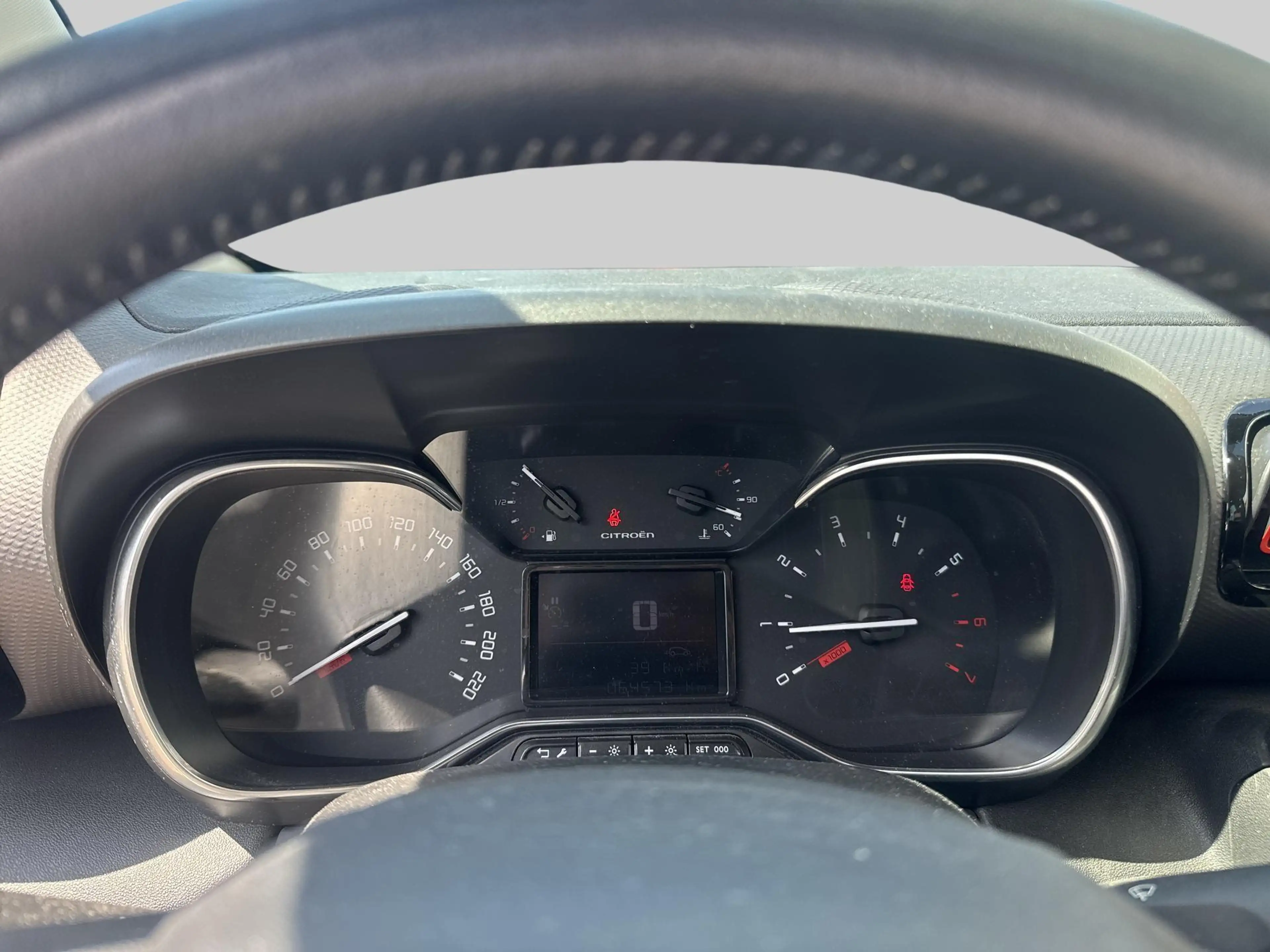 Citroen C3 Aircross 1.2 PureTech S&S Shine — photo 15