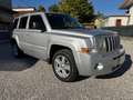 Jeep Patriot Patriot 2.2crd Limited 4wd"engine Mercedes" Plateado - thumbnail 3