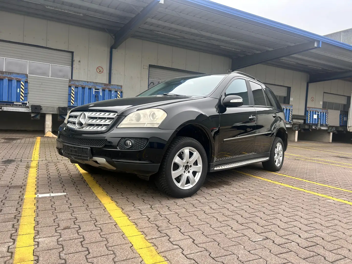 Mercedes-Benz ML 280 M-Klasse Diesel CDI 4Matic 7G-TRONIC DPF Černá - 1