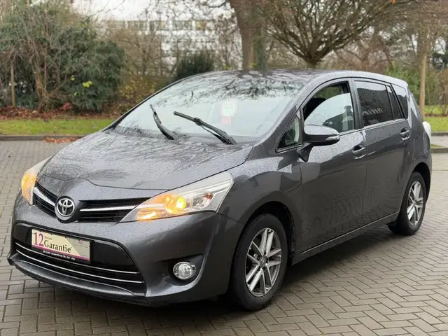 Toyota Verso / TÜV NEU / 7 SITZE /