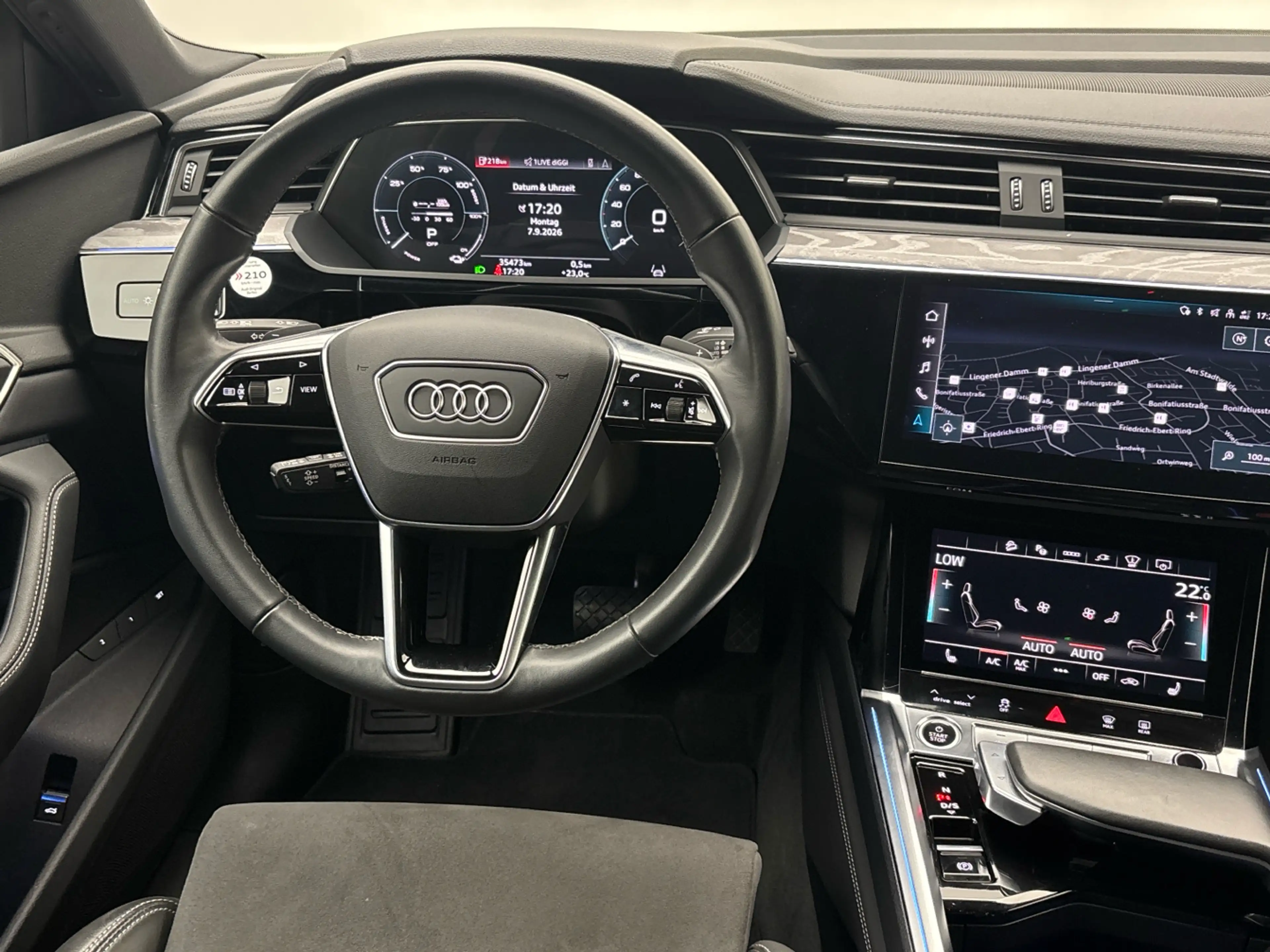 Audi Q8 e-tron 50 S line quattro MMI Matrix HUD ACC — photo 8
