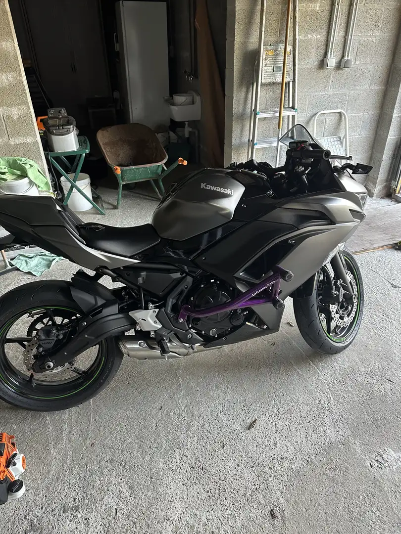 Kawasaki Ninja 650 - 2