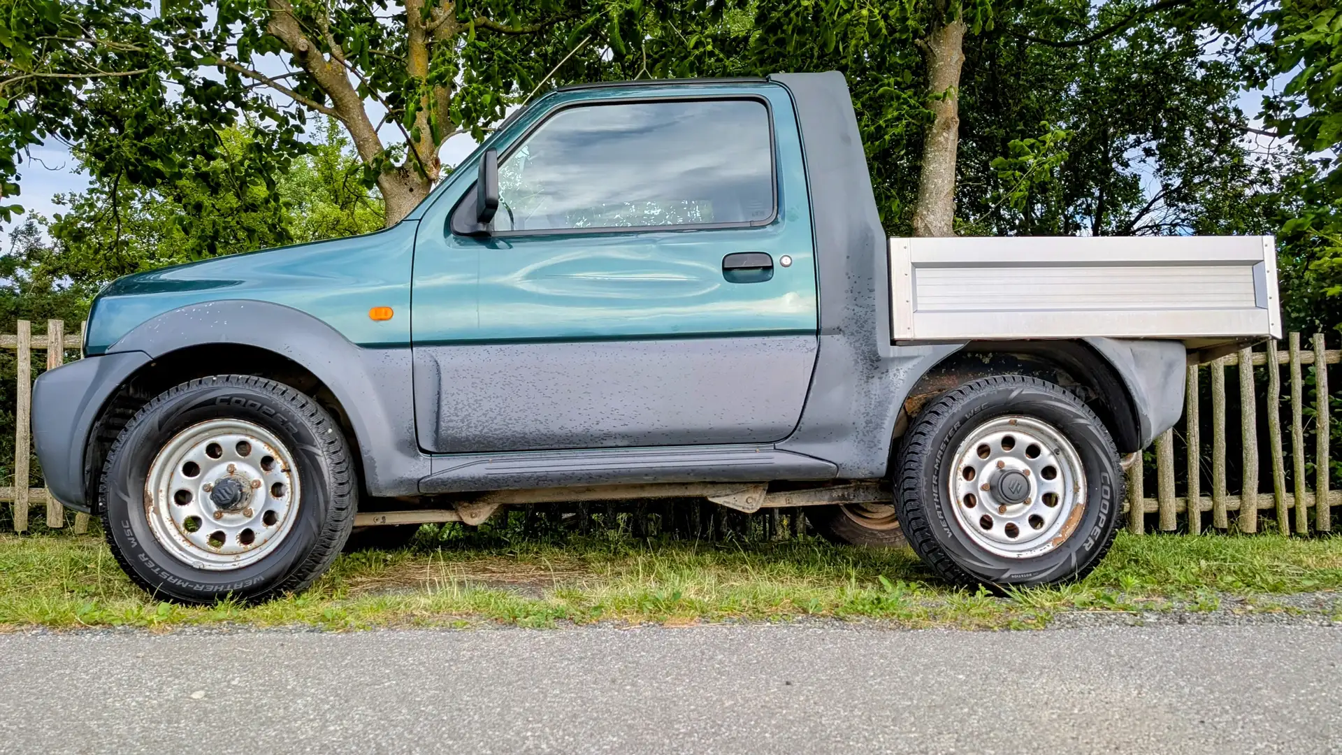 Suzuki Jimny 1,3 V SUV Pick - Up Grün - 1