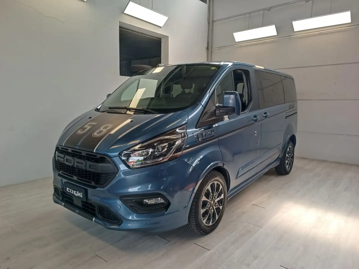 Ford Tourneo Custom 320 2.0 EcoBlue 185CV aut. PC Sport Grigio - 1