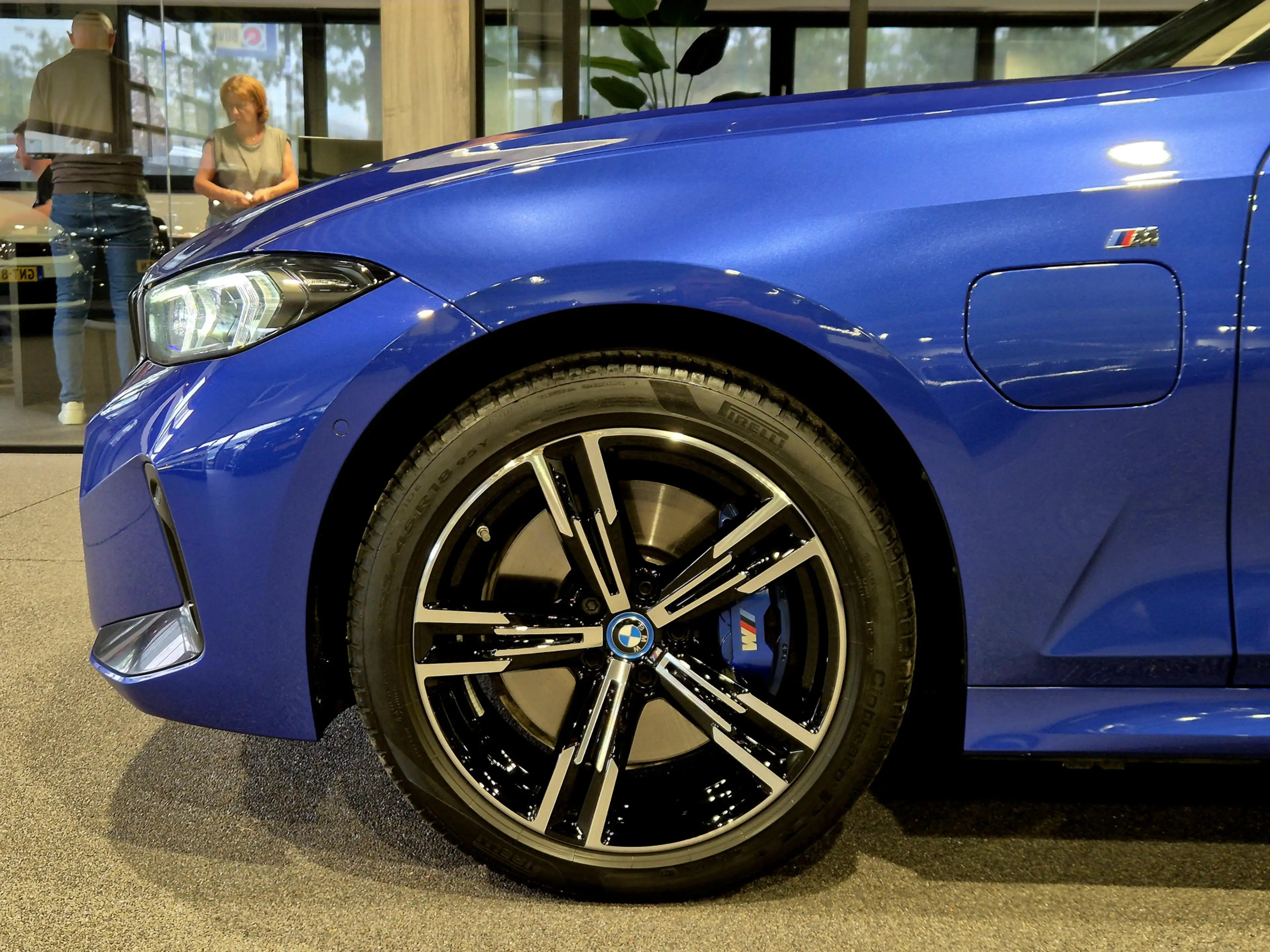 BMW 330 3-serie Touring 330e xDrive M-Sport | Panorama | H — photo 11