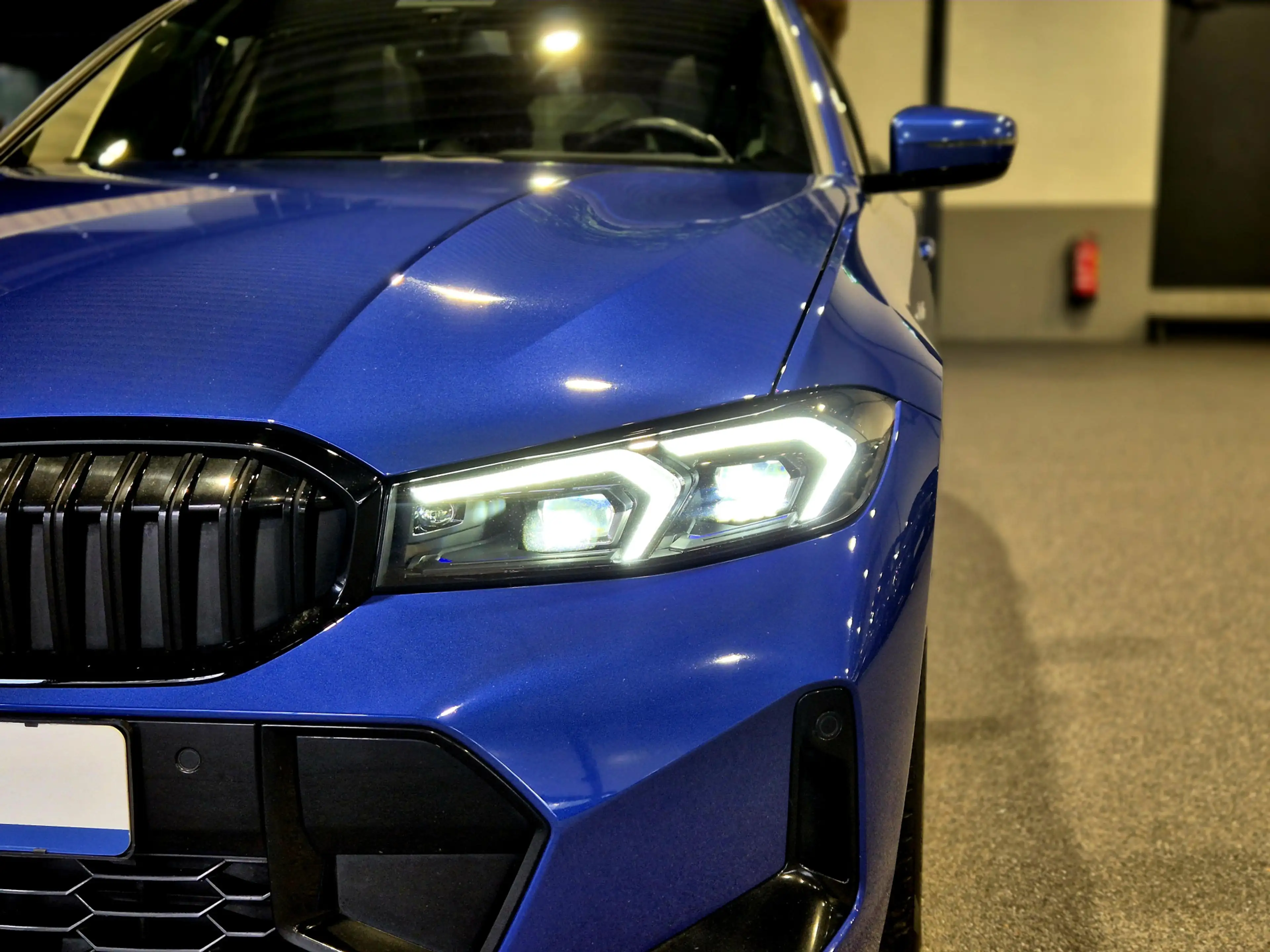 BMW 330 3-serie Touring 330e xDrive M-Sport | Panorama | H — photo 12