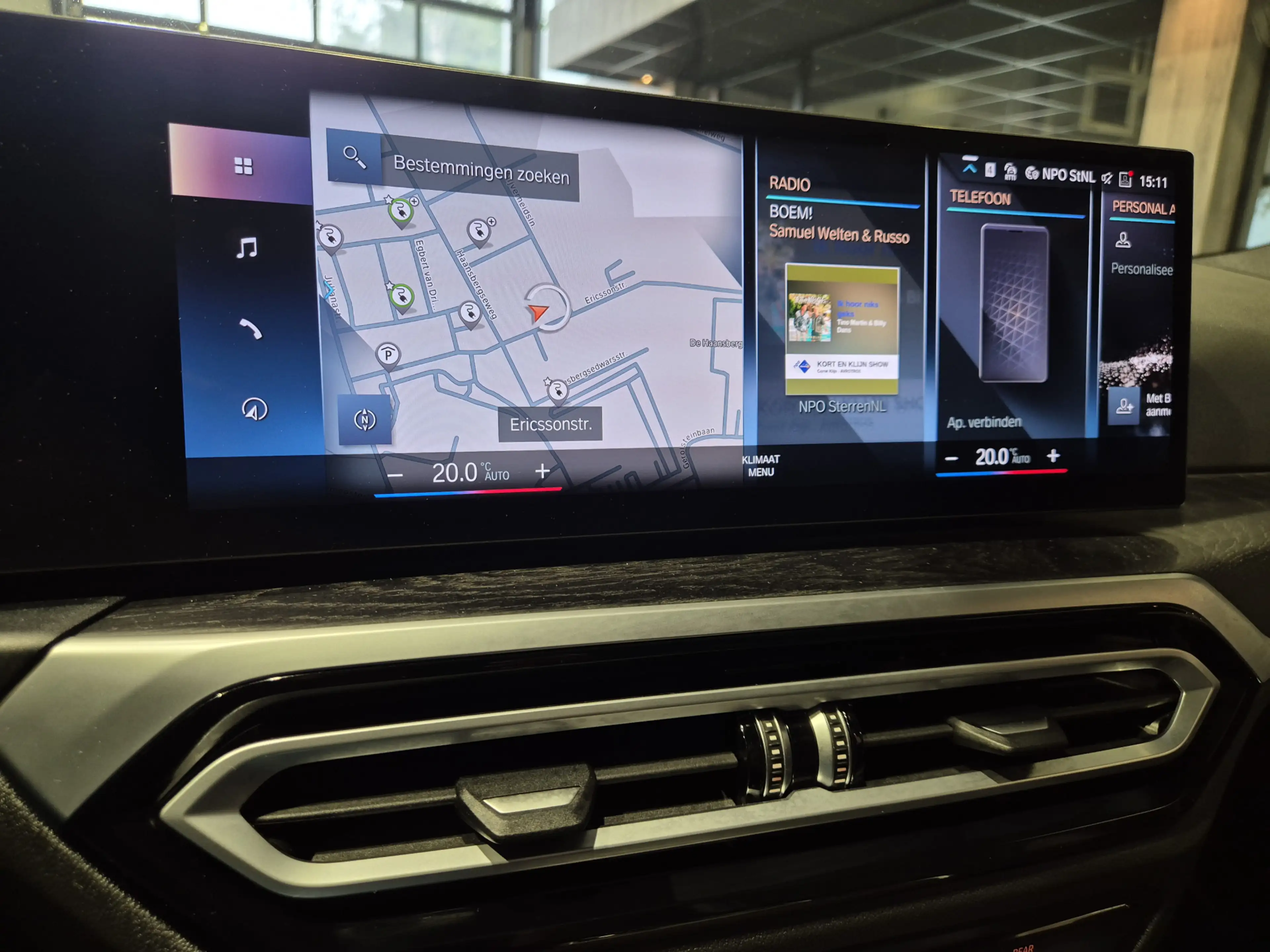 BMW 330 3-serie Touring 330e xDrive M-Sport | Panorama | H — photo 15