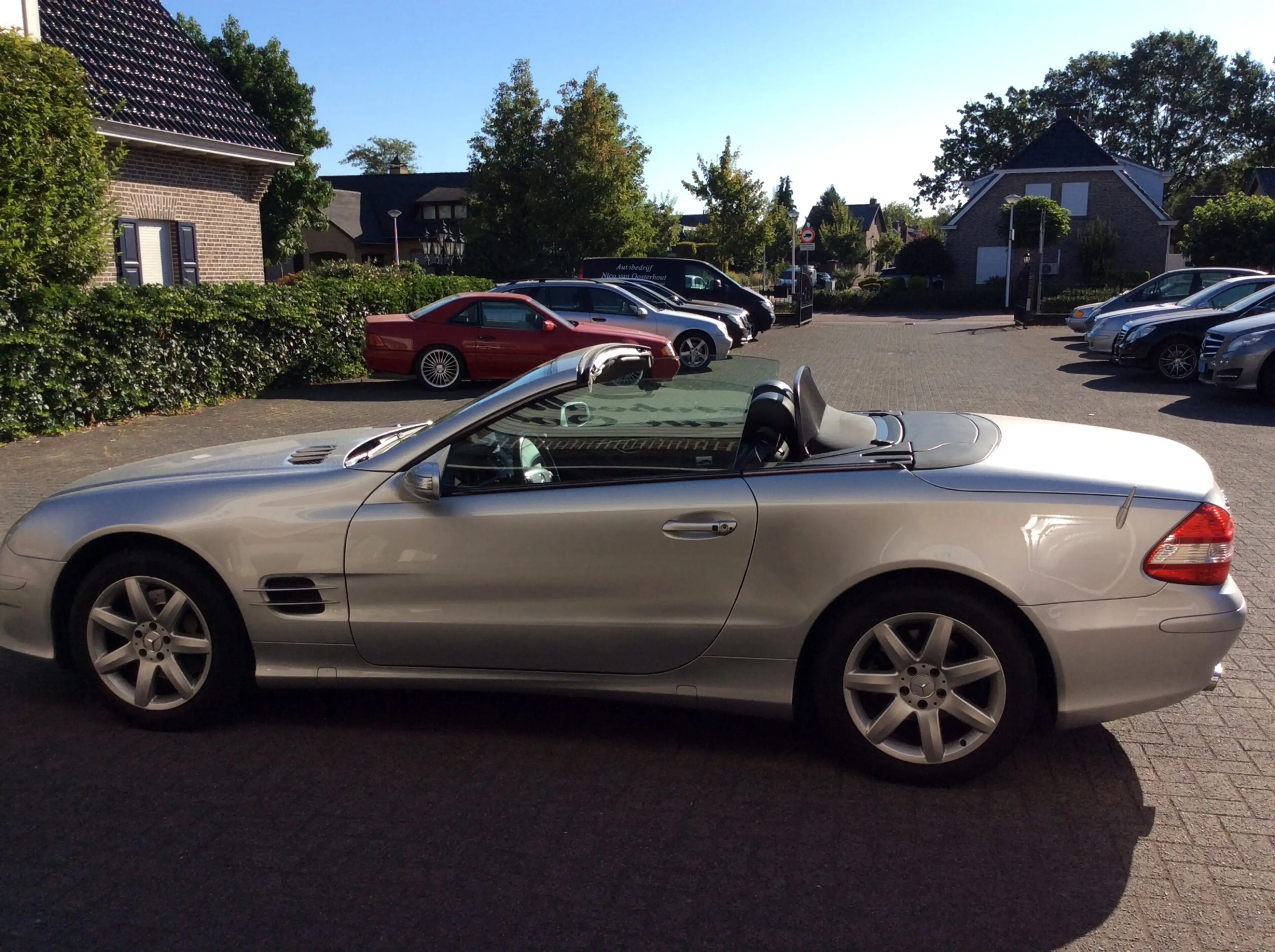 Mercedes-Benz SL 350 — photo 9