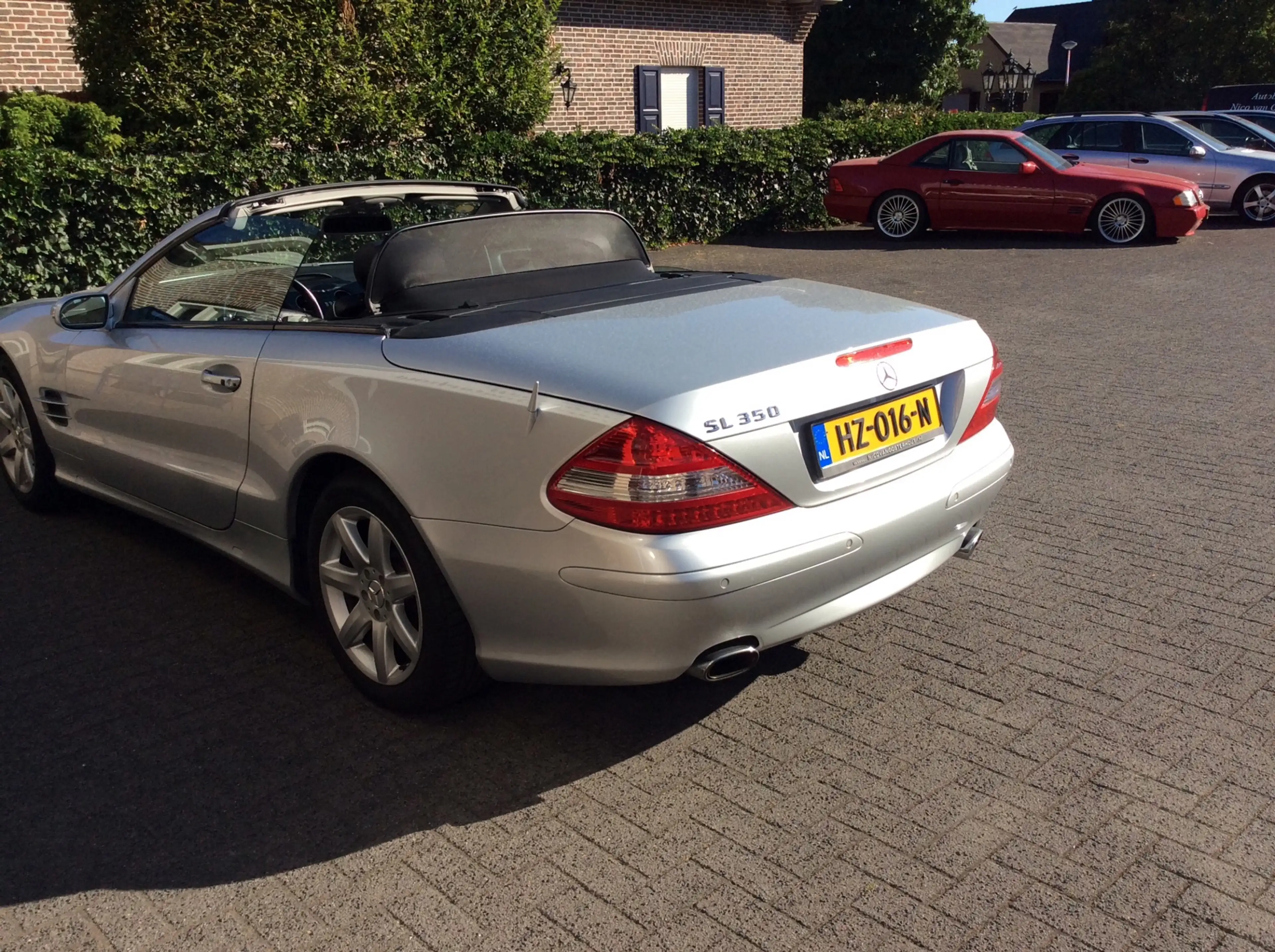 Mercedes-Benz SL 350 — photo 14