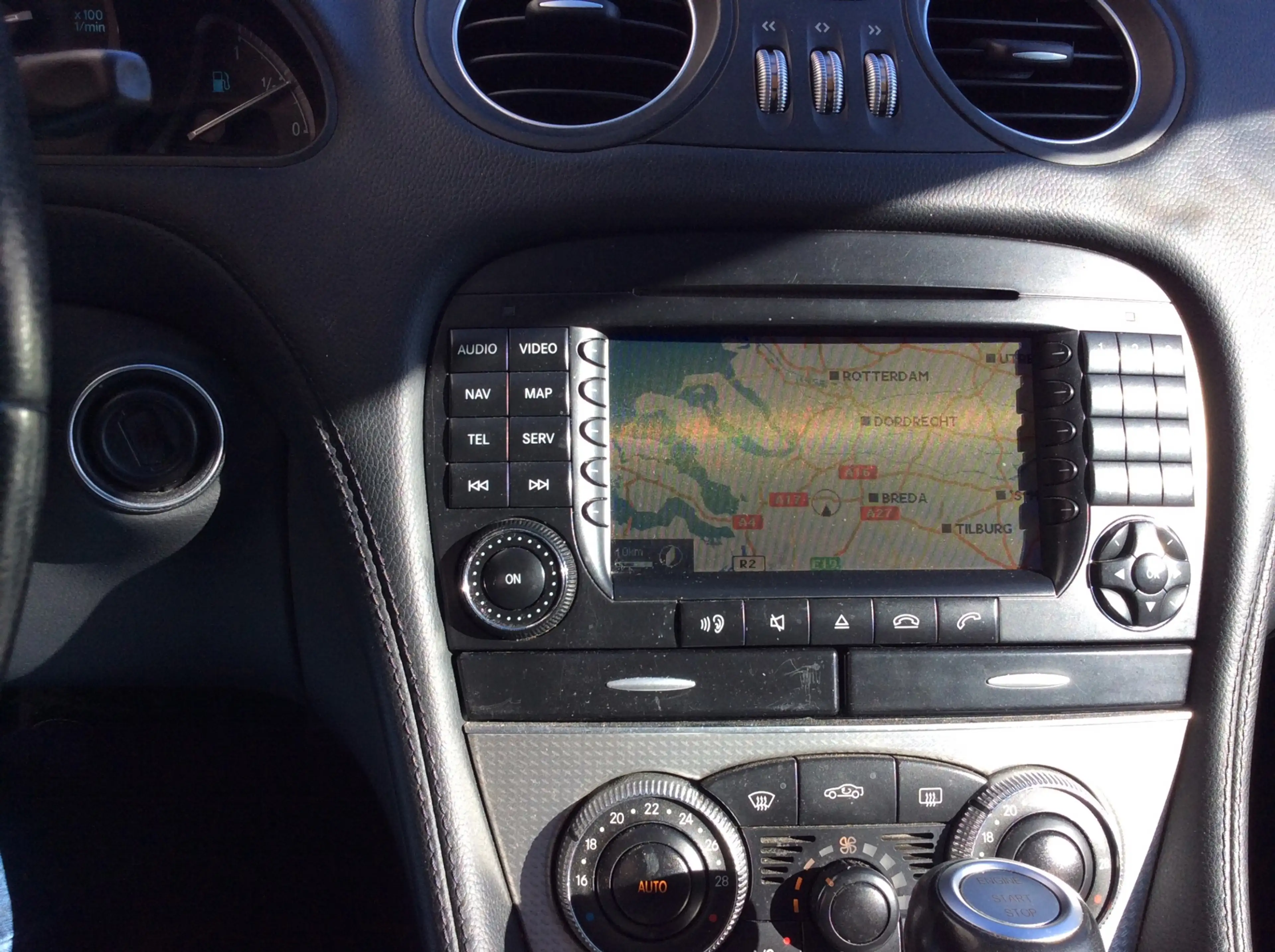 Mercedes-Benz SL 350 — photo 6