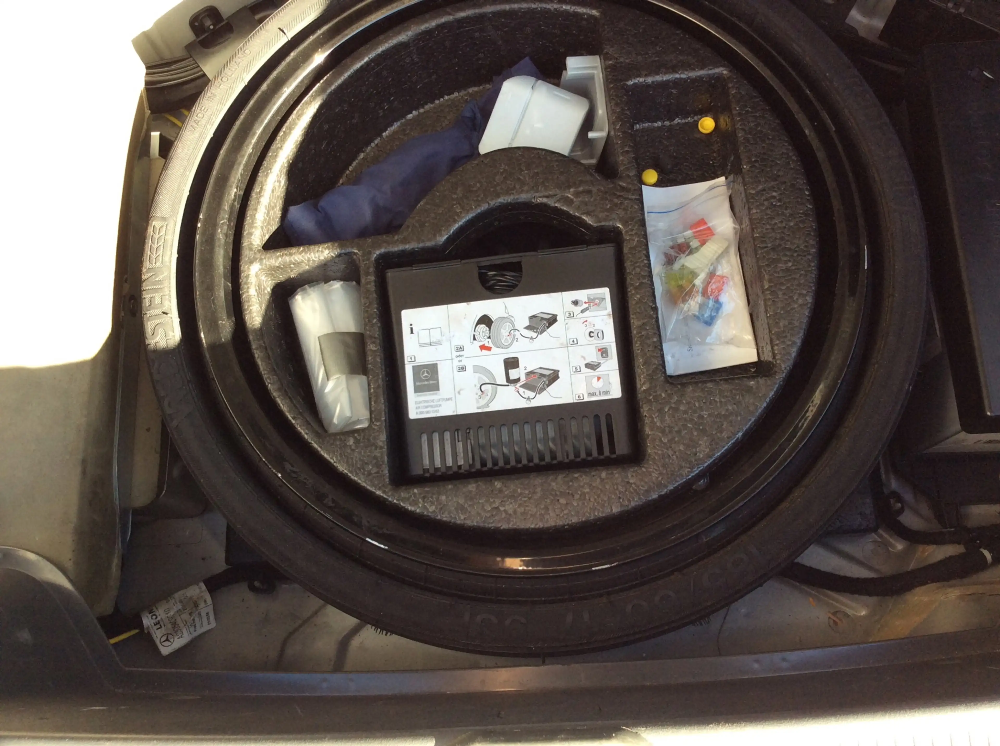 Mercedes-Benz SL 350 — photo 12