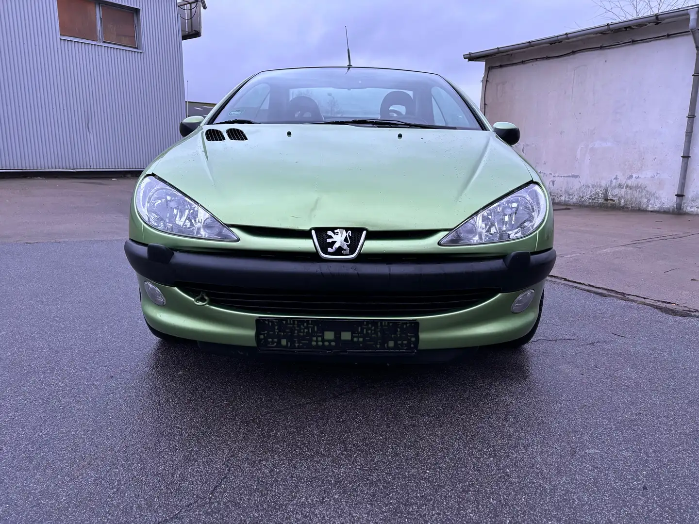 Peugeot 206 206 CC 110 Platinum Automatik TÜV 04/2026 Grün - 2