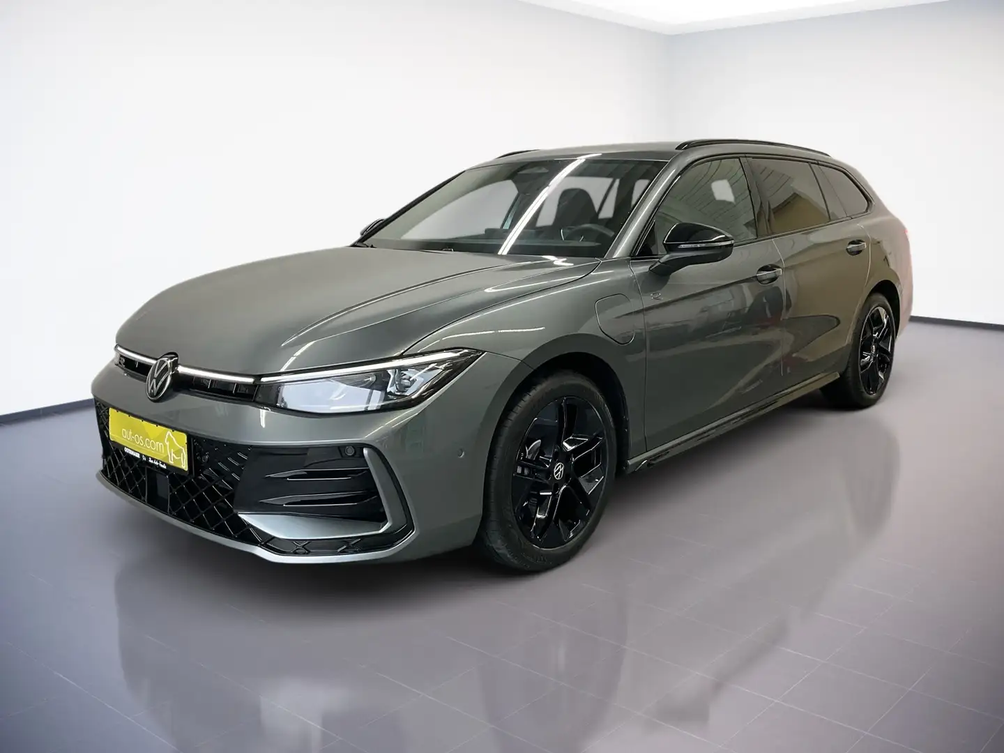 Volkswagen Passat Variant R-Line 1.5 l eHybrid HEAD UP.AHK.NAVI AHK UP AHK,B Grau - 2