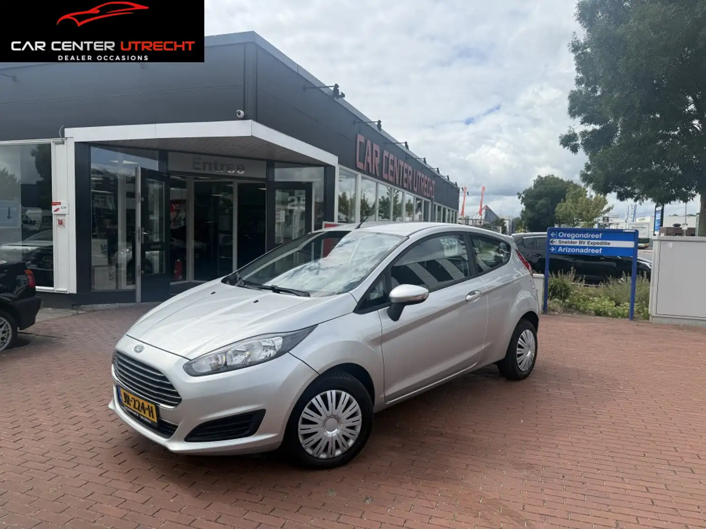 Ford Fiesta 1.25 60pk Limited 3drs 69dkm!! 1ste eigenaar Grijs - 1